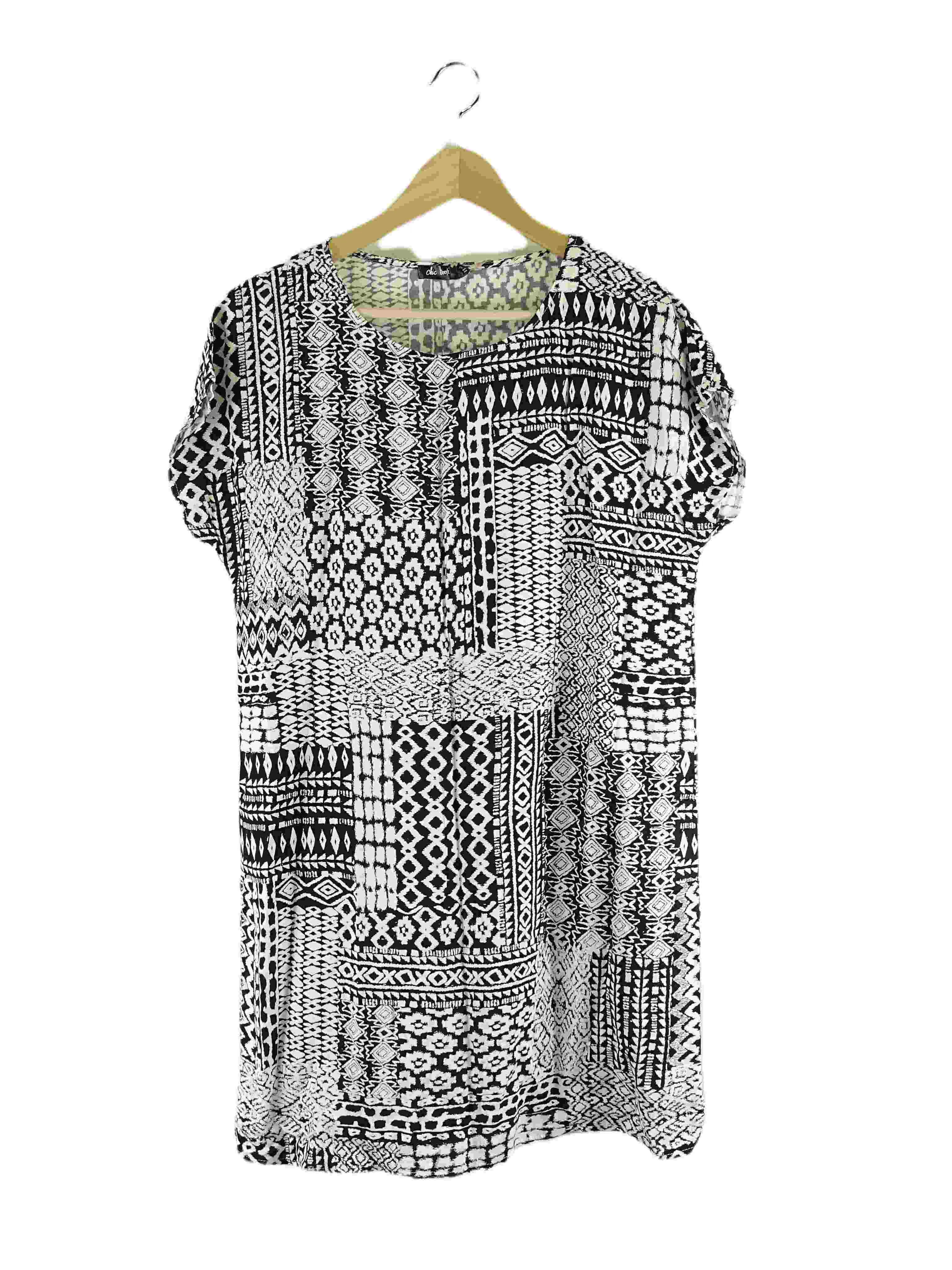 Chicabooti Black and White Print Mini Shift Dress 12