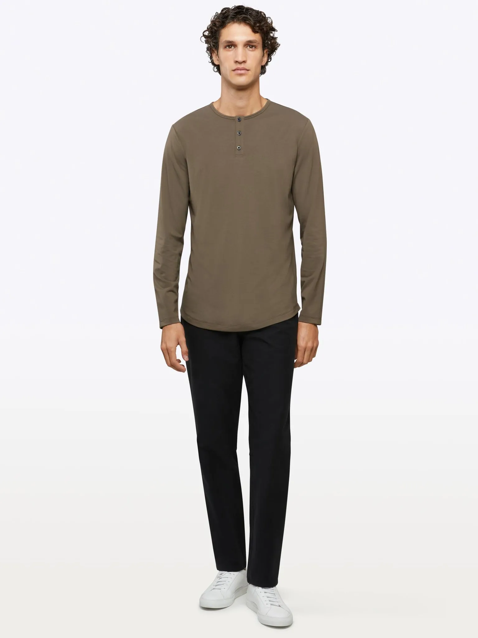 Cuts Clothing AO Long Sleeve Henley Curve-Hem in Shadow