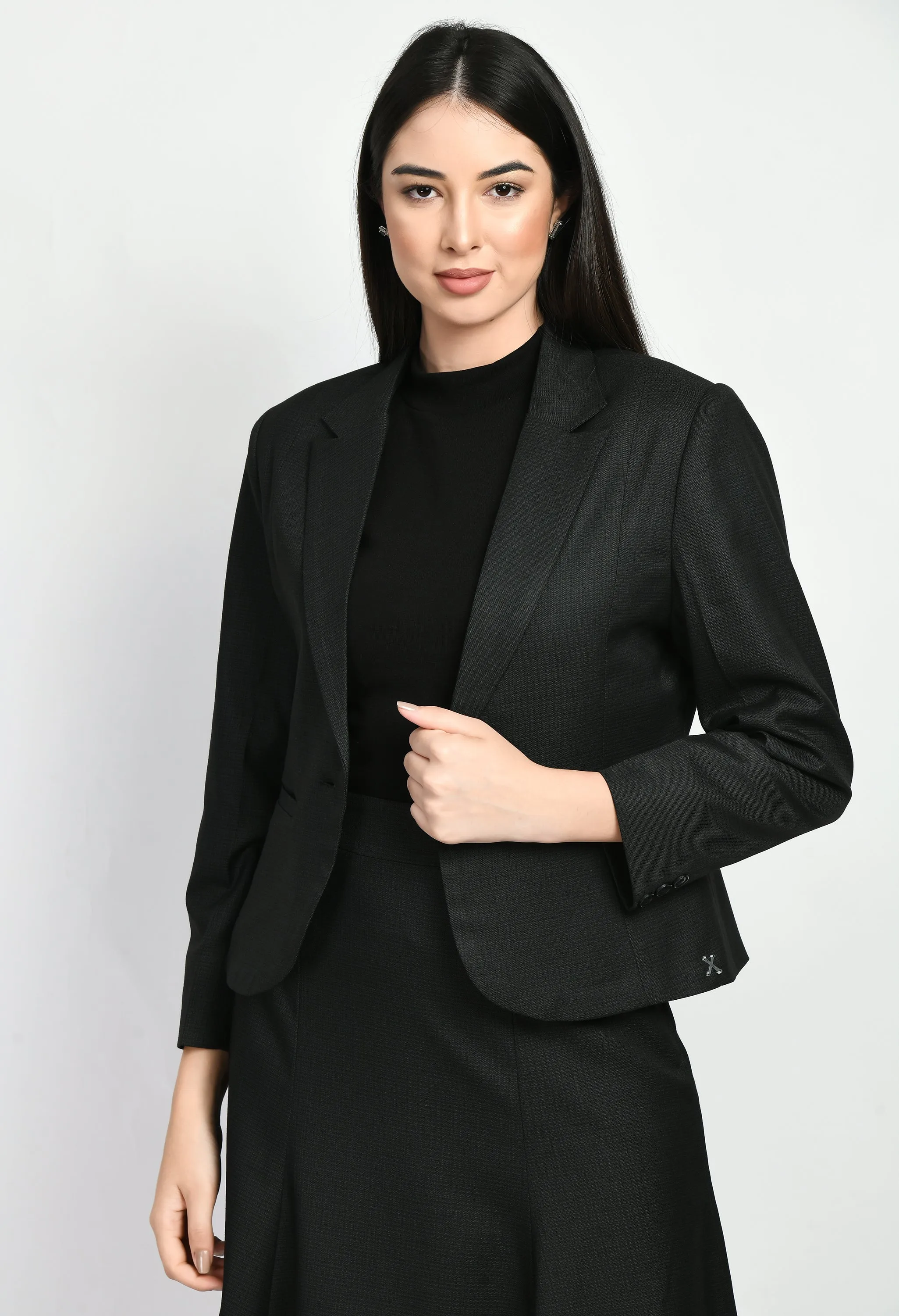 Exude Radiance Checked Short Blazer A-line Skirt Suit (Black)