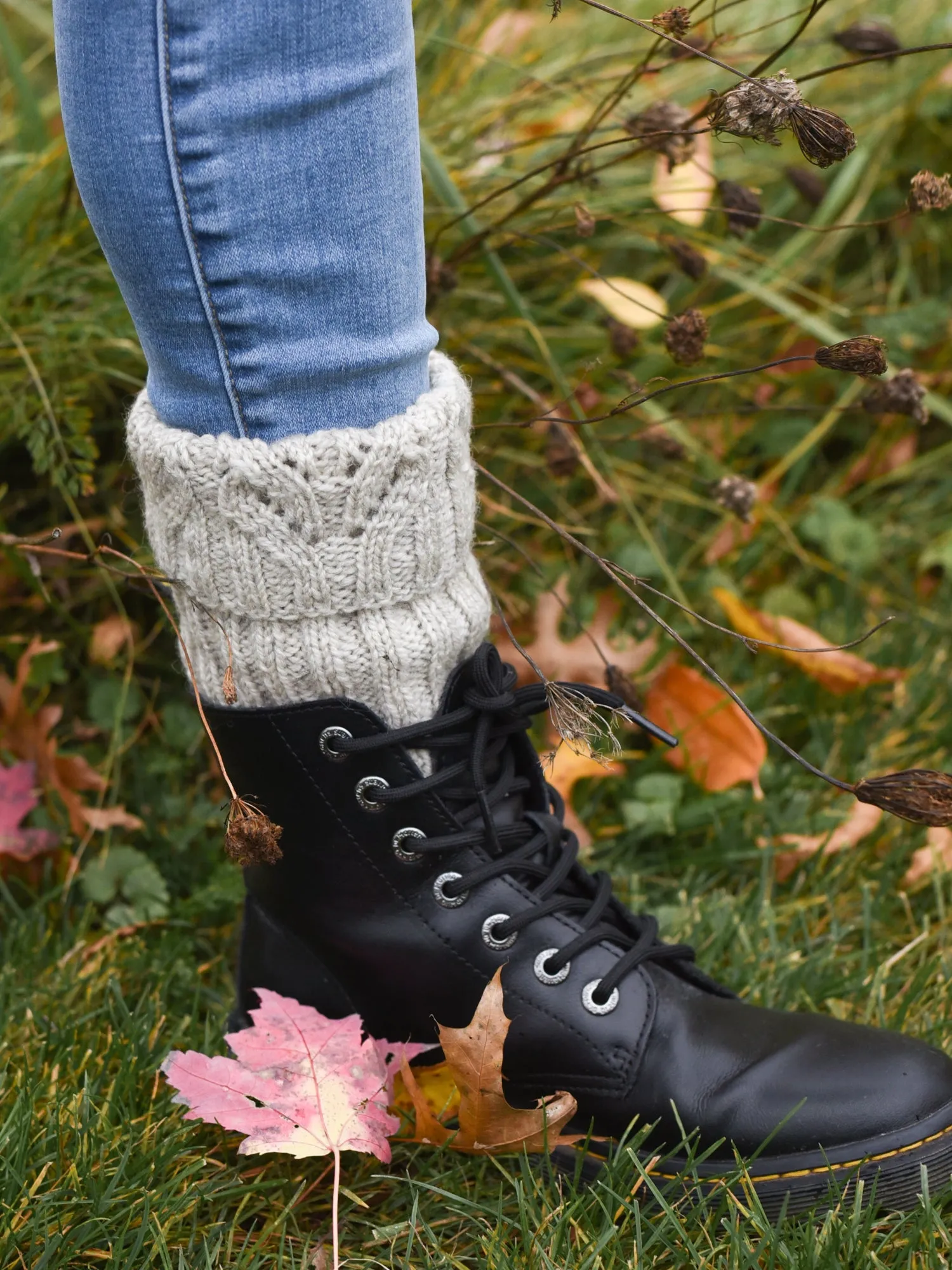 Grasslands Legwarmers and Boot Toppers <br/><small>knitting pattern</small>