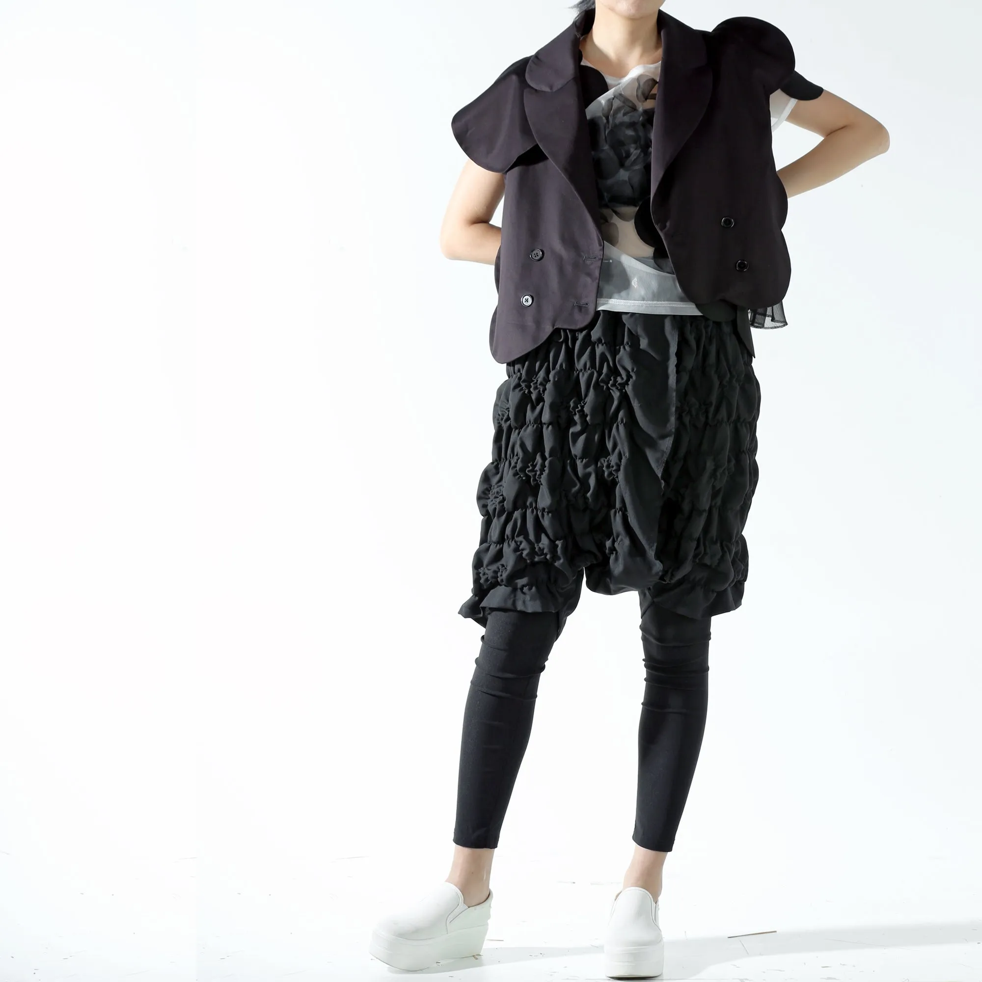 Jacket - Sleeveless with Circle Edge and Flakes