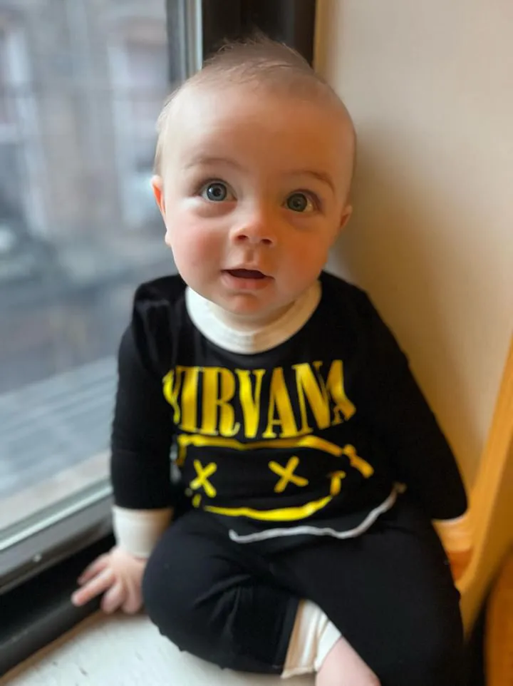 Nirvana Black Smiley Thermal Set