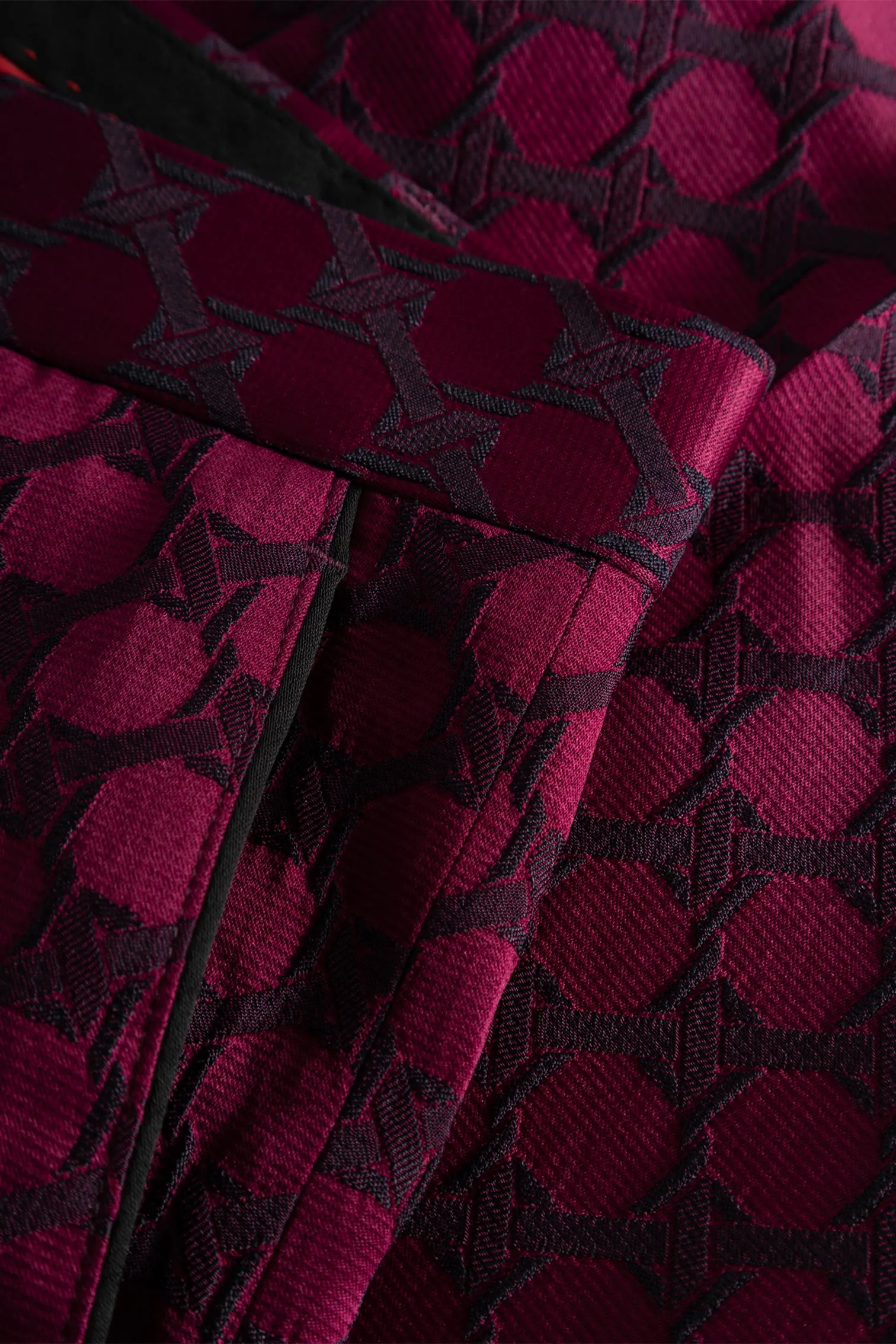 Papatya Slim Fit Burgundy Jacquard Trousers